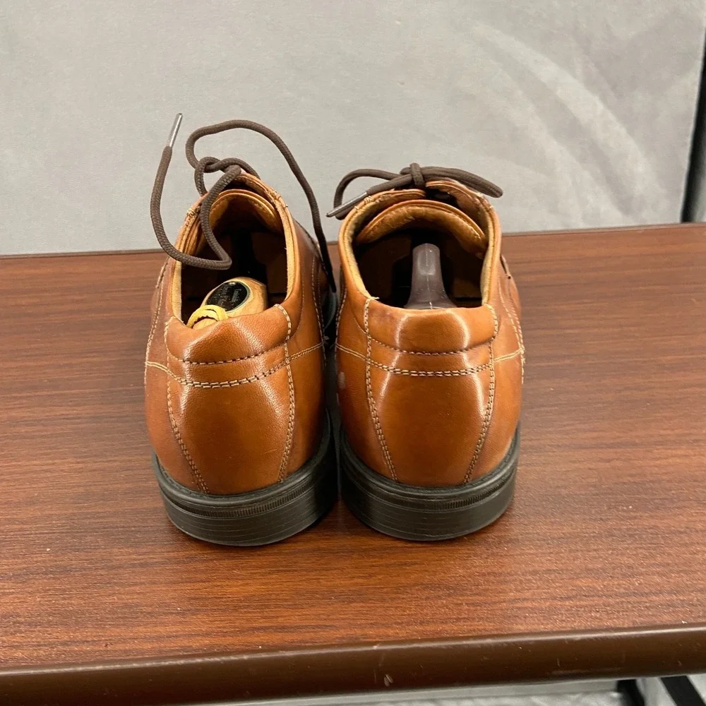 Florsheim Medfield 11578 Mens 8.5 3E Dress Shoes Cognac Leather Cap Toe Oxford